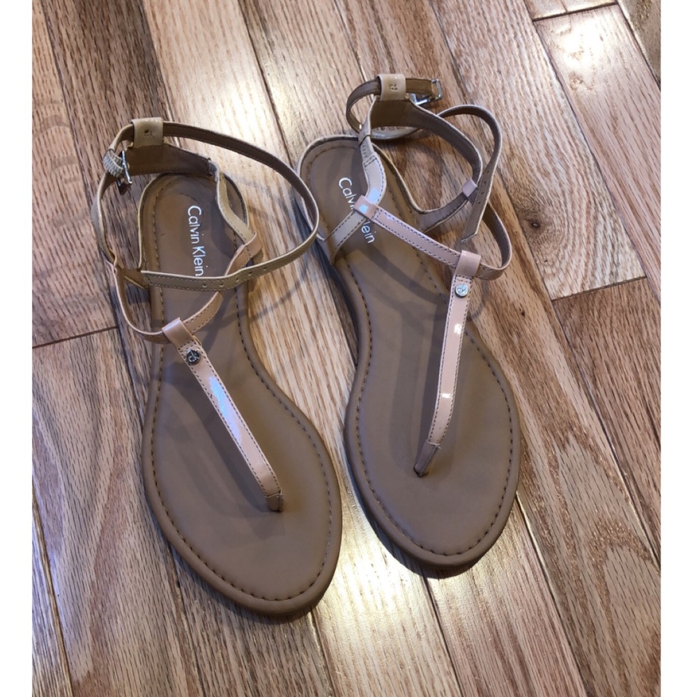 Sandals - Picture 2 of 4